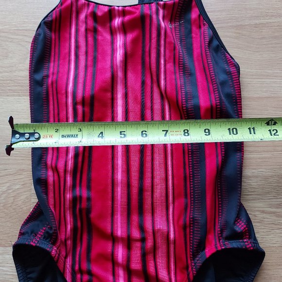 Ladies Nike One Piece Swimsuit - Picture 4 of 6